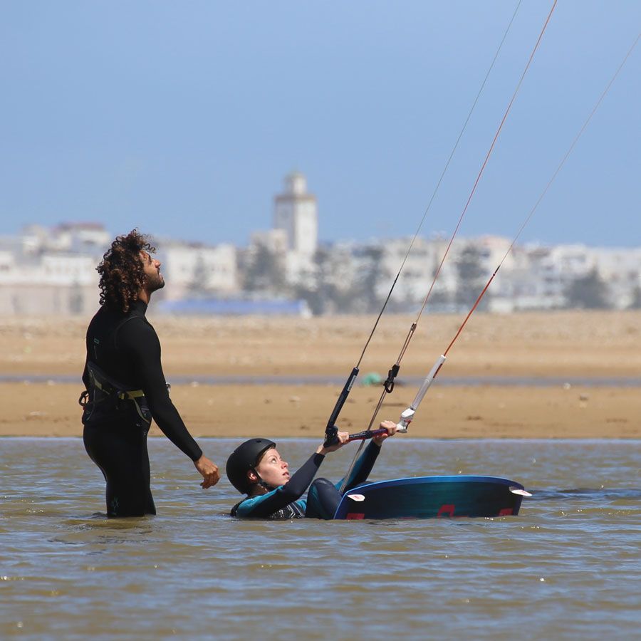 Stage de kitesurf à Essaouira, Maroc | cours et stages débutant et perfectionnement avec Kiteboarding Xperience